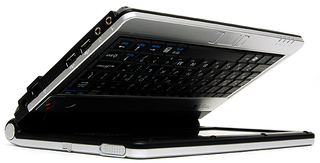 Illustration for article titled Sungjut TangoX Nano UMPC Comes With Integrated, Detachable Skype Phone